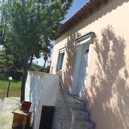 Studios Στουσ Πυργουσ Θερμησ Mytilíni Exteriör bild